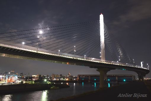 040-かつしかハープ橋と立春の満月