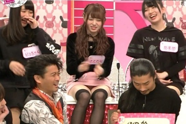 パンツ丸出し頻発！NHK教育テレビ（Eテレ）　山口達也が司会を務める女子高生に対するセクハラ番組『Rの法則』