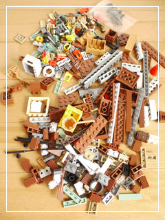 LEGOOldFishingStore59.jpg