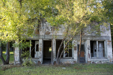 blog 65N Tyler Bend, St. Joe, abandoned house, AR_DSC0969-8.31.09.(2).jpg